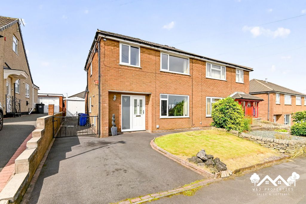 Property photo 1 of 44