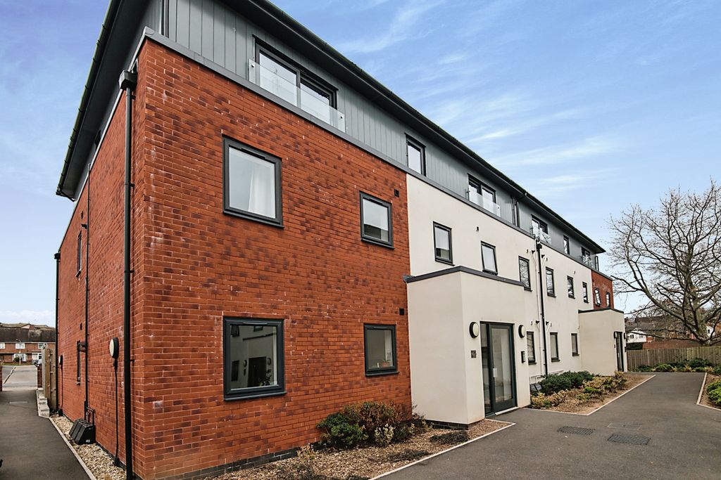 Property photo 1 of 7 Front