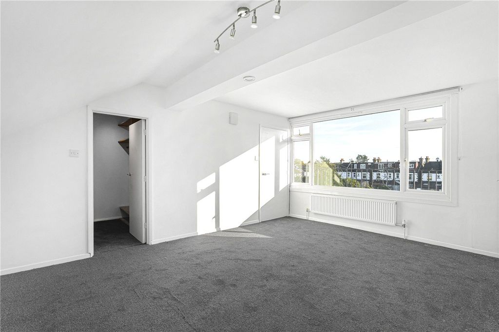 Property photo 3 of 31 Picture No. 79