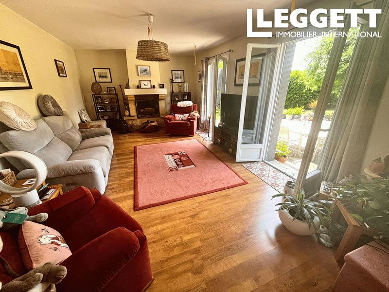 Property photo 3 of 10