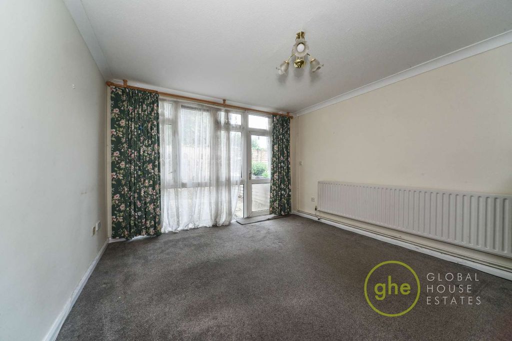Property photo 3 of 9