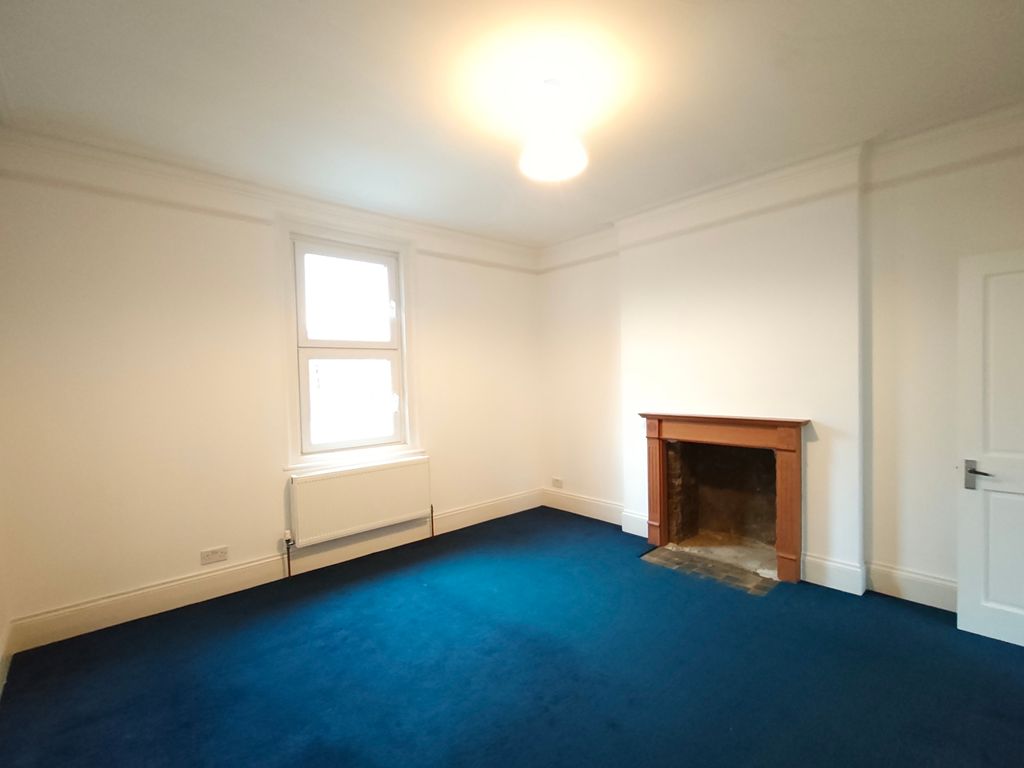 Property photo 3 of 8 Bedroom 1