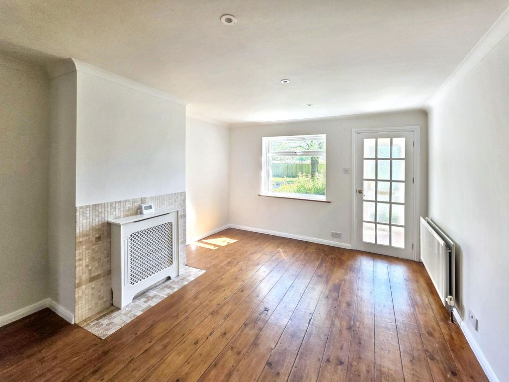Property photo 3 of 23