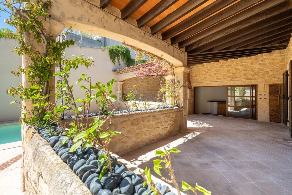 Property photo 3 of 25