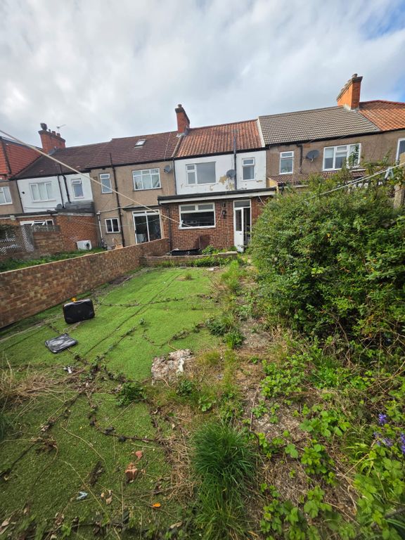 Property photo 2 of 17 Gallery