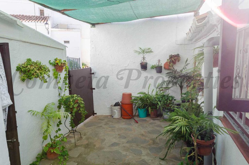 Property photo 3 of 22