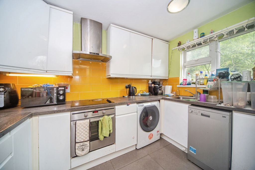 Property photo 2 of 15 Pbox-Img.Jpg