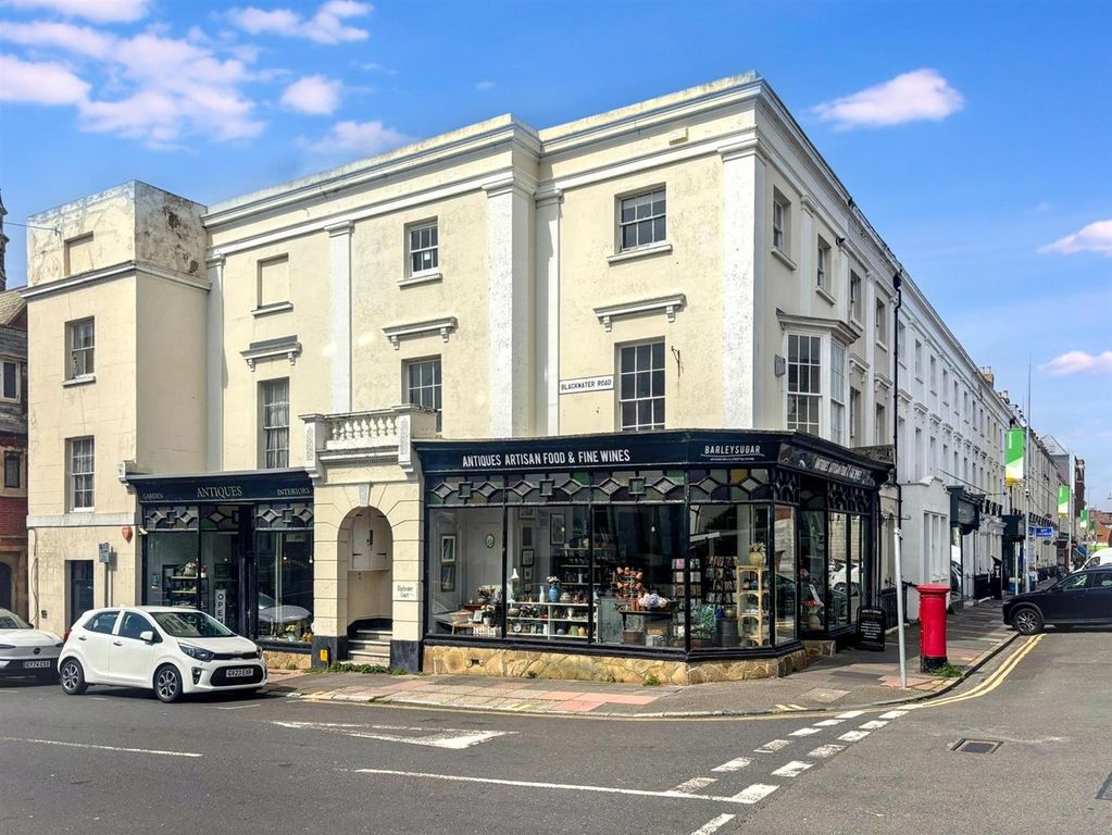 Property photo 1 of 11 Photo-2026-04-16-14-33-30.Jpg