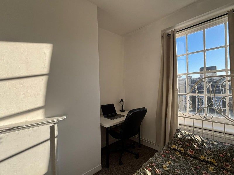 Property photo 3 of 4