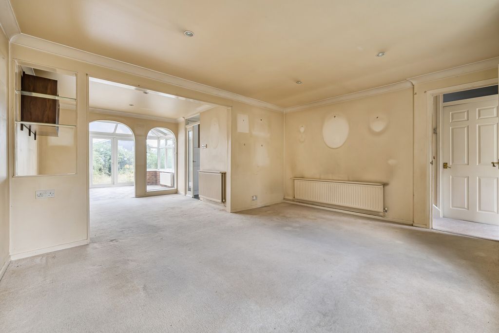 Property photo 3 of 13 1333273-2-688Cfcb...