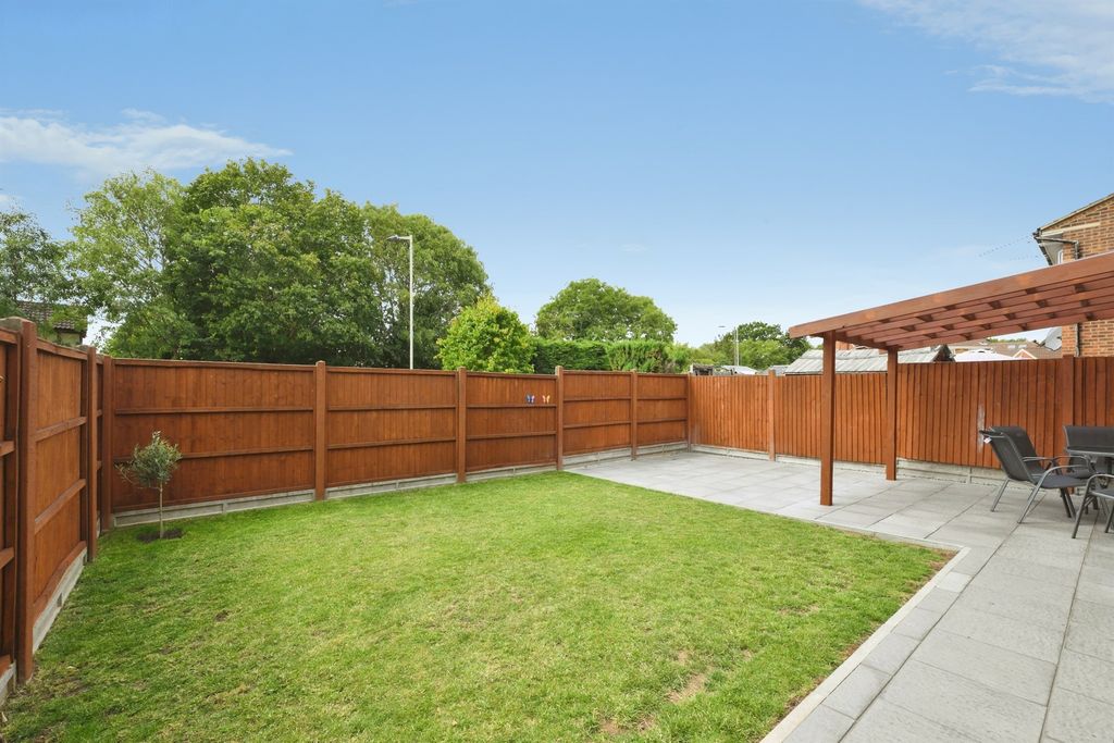 Property photo 3 of 14