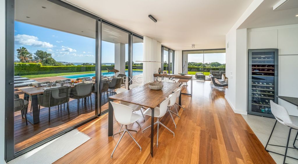 Property photo 1 of 63