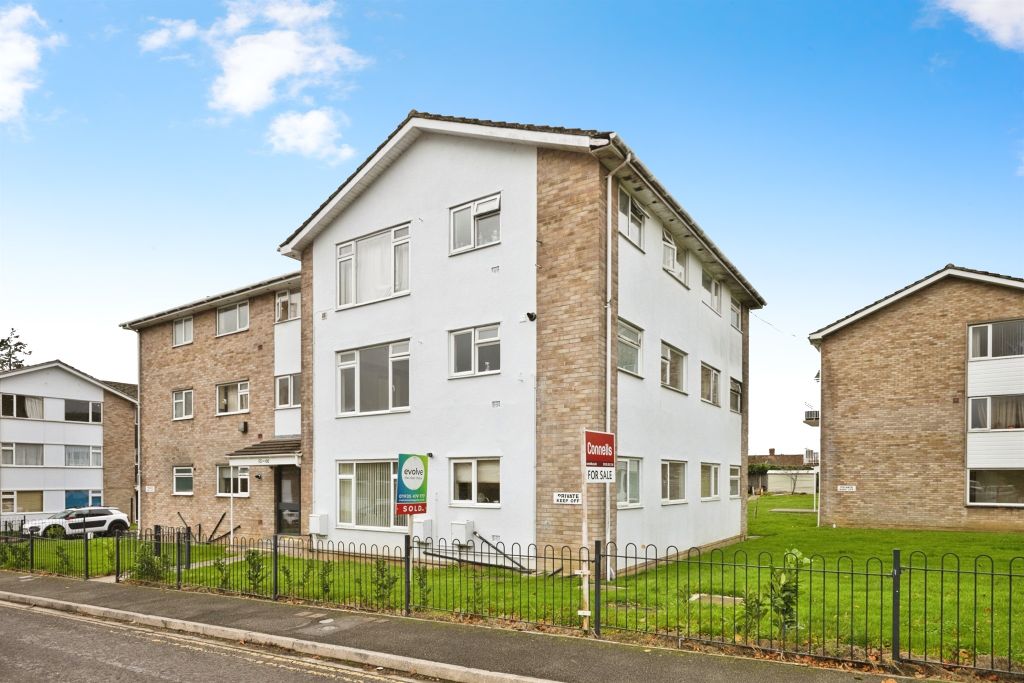 Property photo 1 of 17