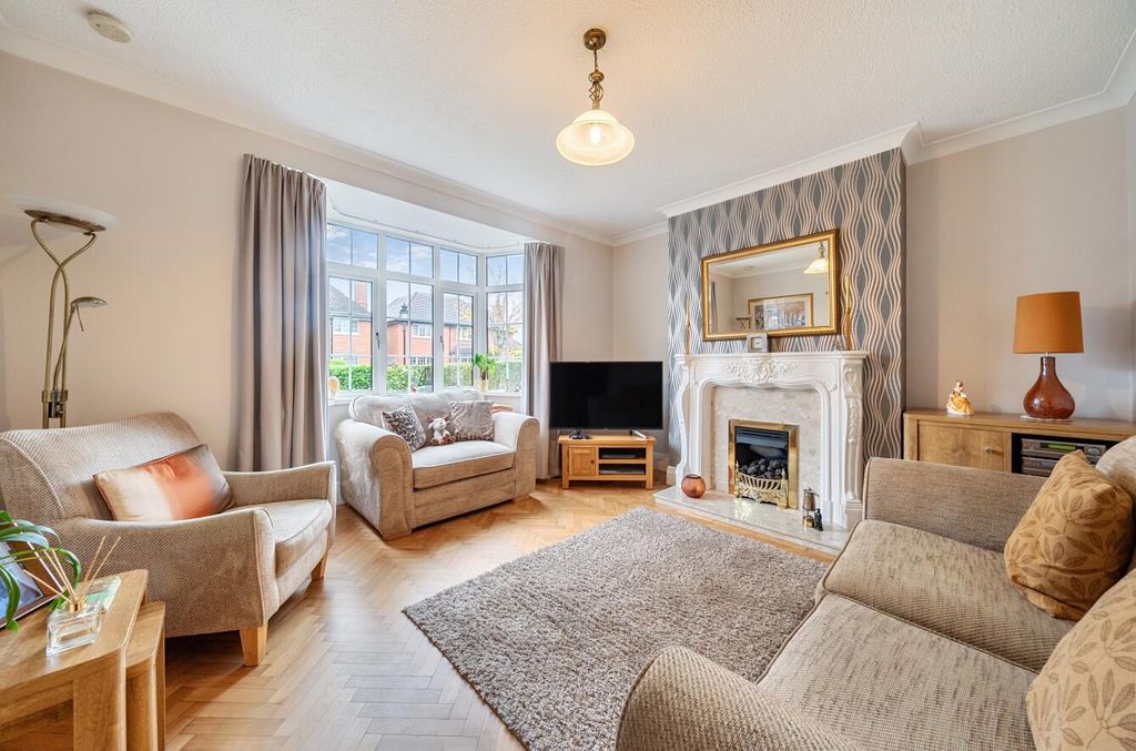 Property photo 2 of 21 1377247-14-6911E8A6712F1.Jpg