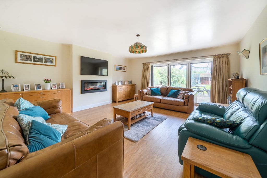 Property photo 3 of 26