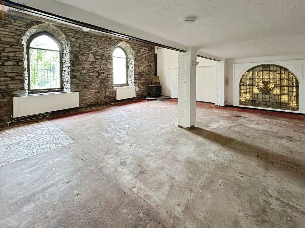 Property photo 2 of 12 Not Specified