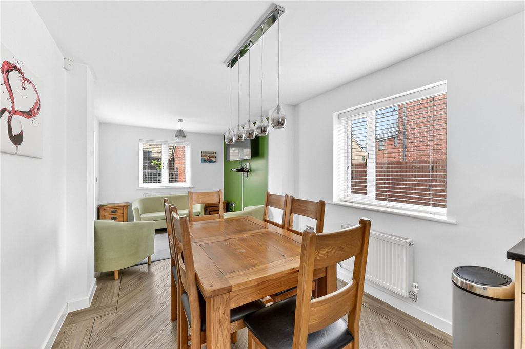 Property photo 3 of 24 Picture No. 29