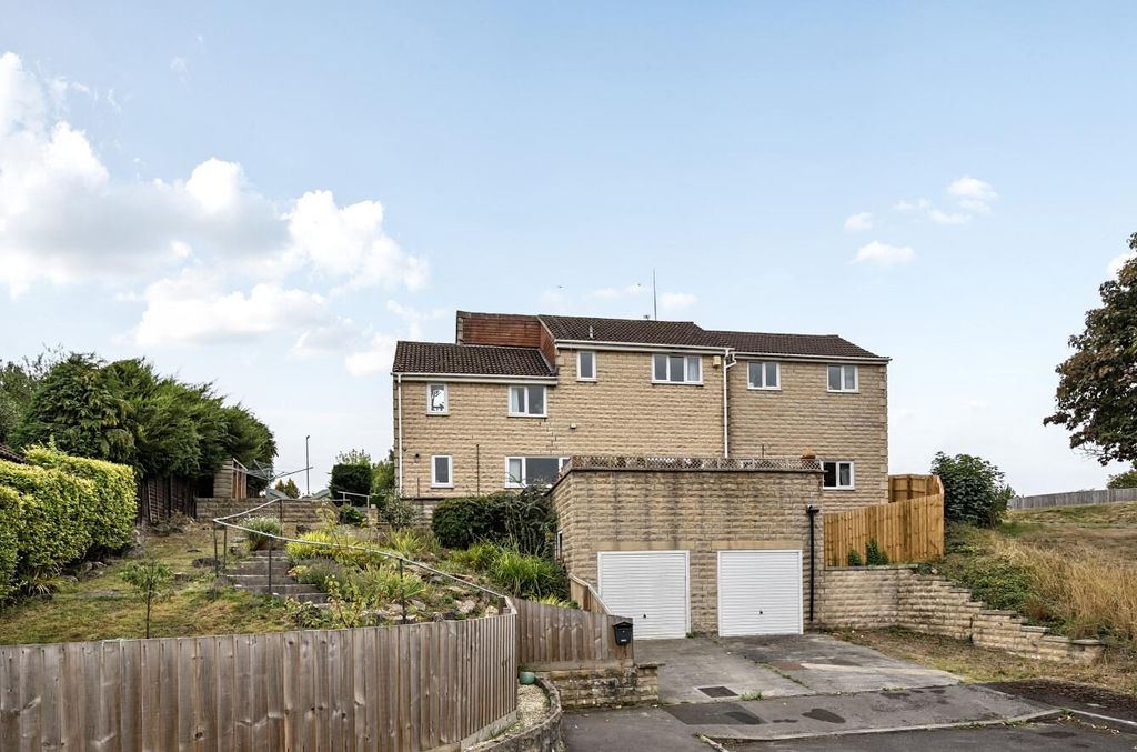 Property photo 2 of 20 1346122-22-68Aecf2F77cc4.Jpg