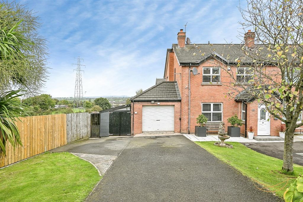 Property photo 1 of 40 Dhp-9.Jpg