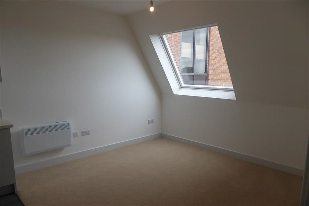 Property photo 3 of 5 Living Area