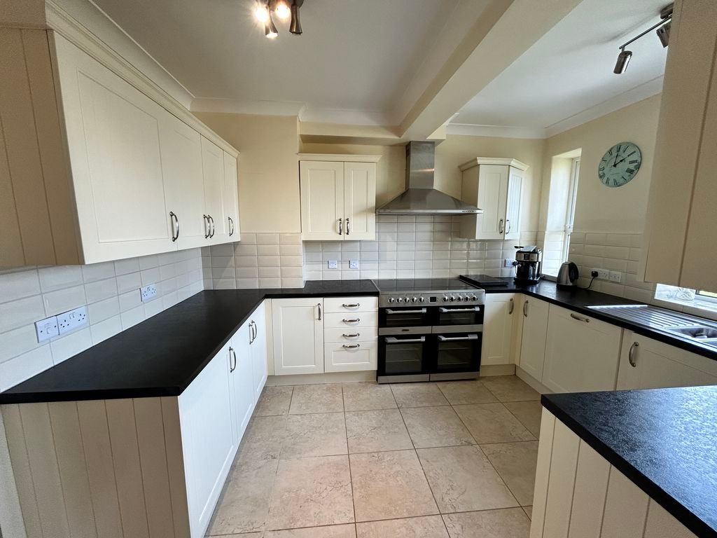 Property photo 3 of 37 Photo 2