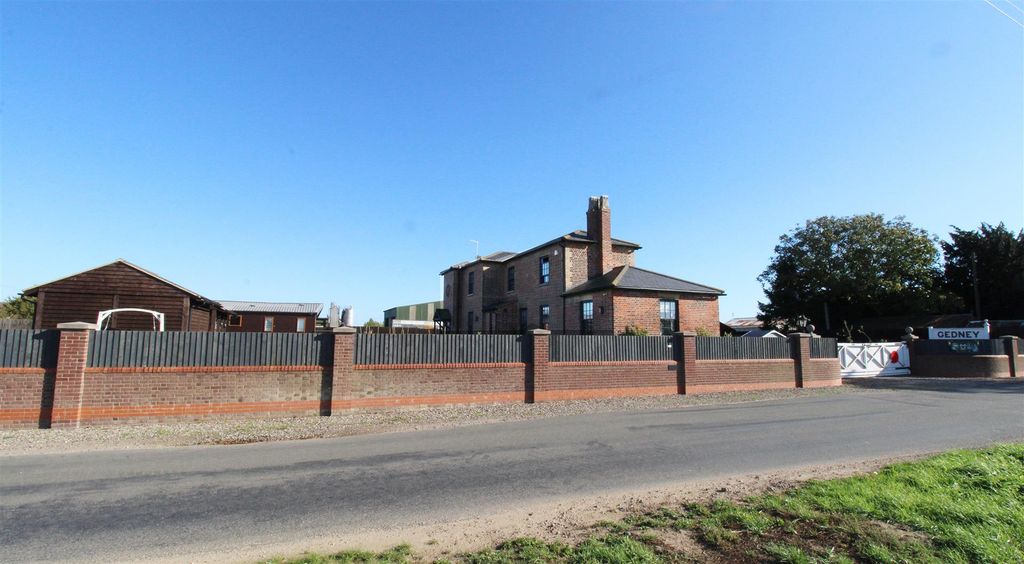 Property photo 1 of 41 Front