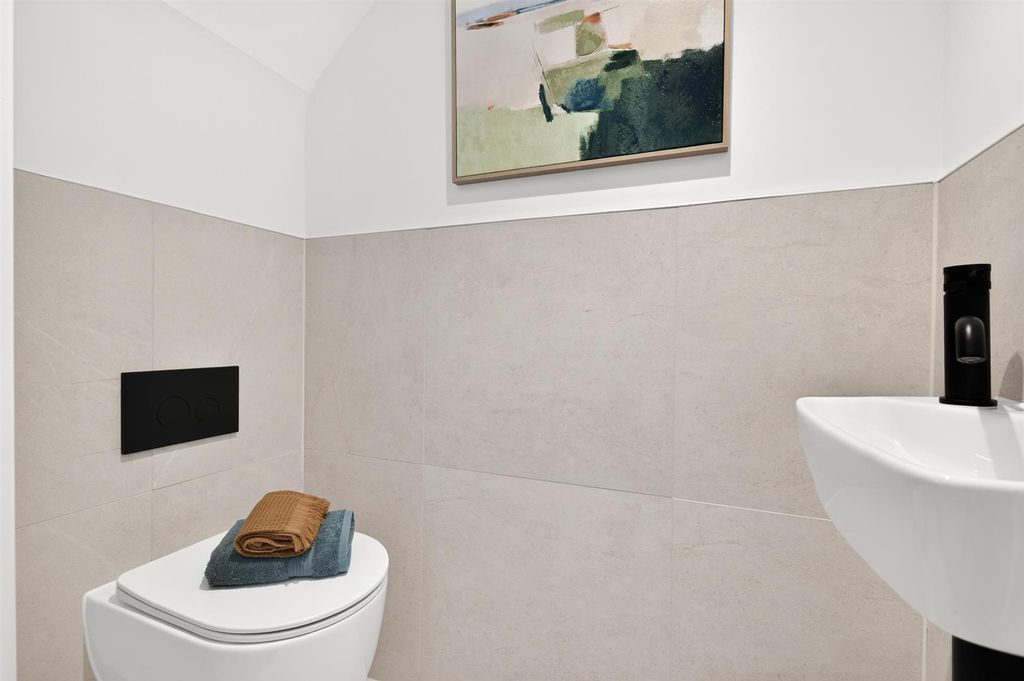 Property photo 3 of 14 01 Ground Floor Wides-39-Web Size.Jpg