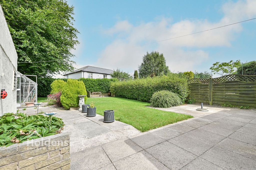 Property photo 2 of 23