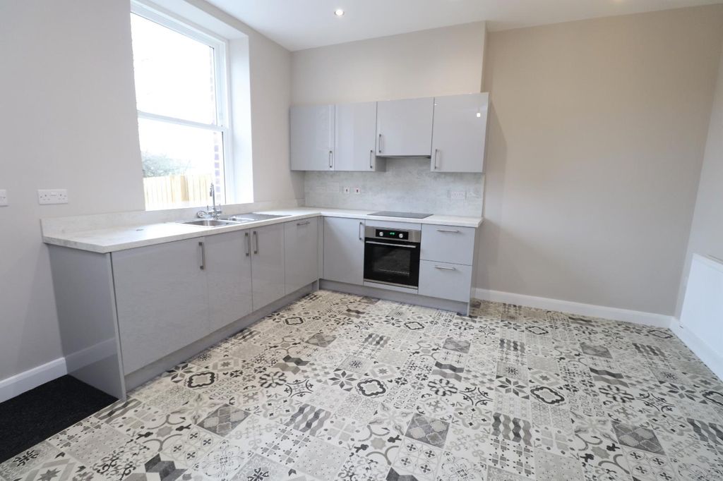 Property photo 2 of 17 0 General