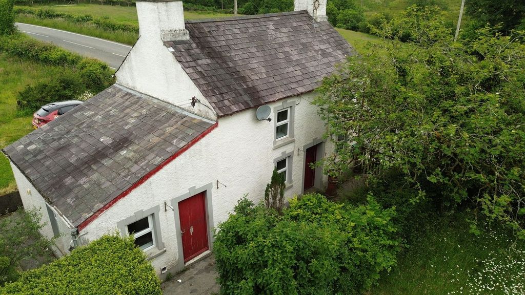 Property photo 1 of 18