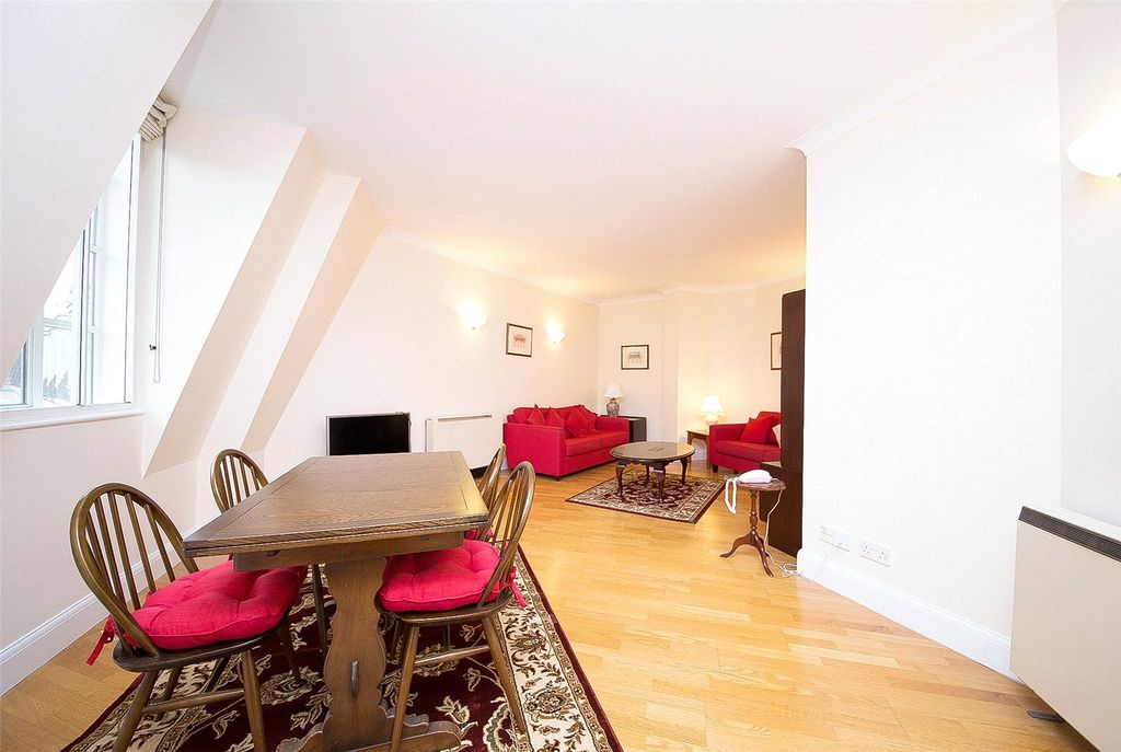 Property photo 3 of 7 Picture No. 04