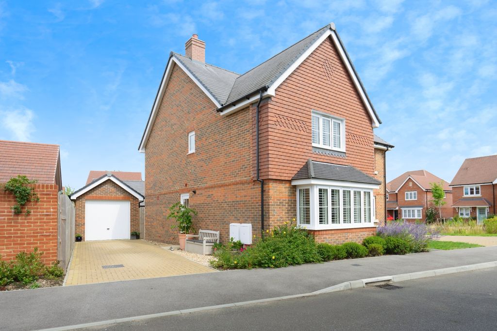 Property photo 1 of 19