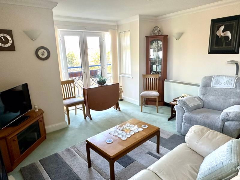 Property photo 3 of 19 Photo 6