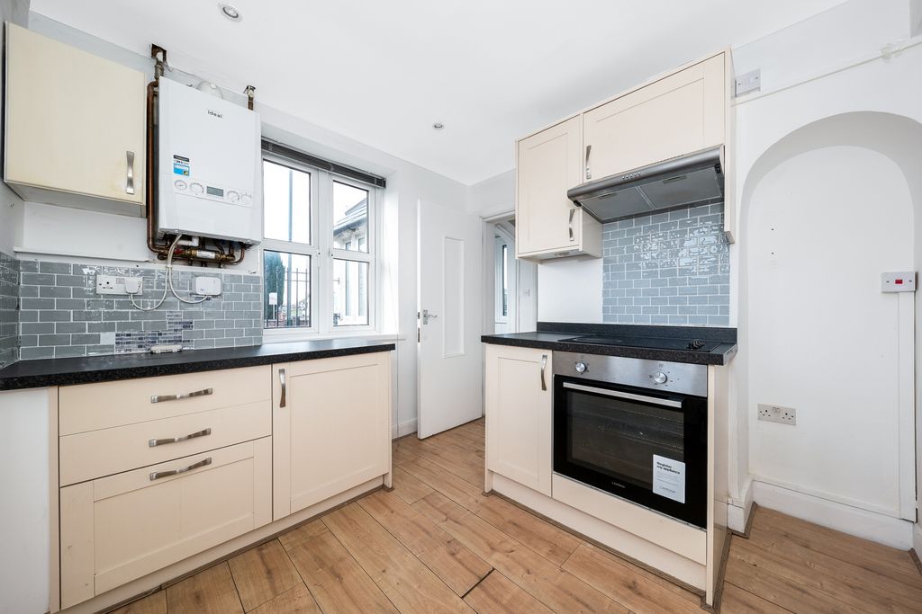 Property photo 3 of 13 Photo 13