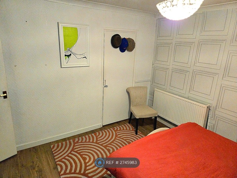 Property photo 2 of 11 Room 1