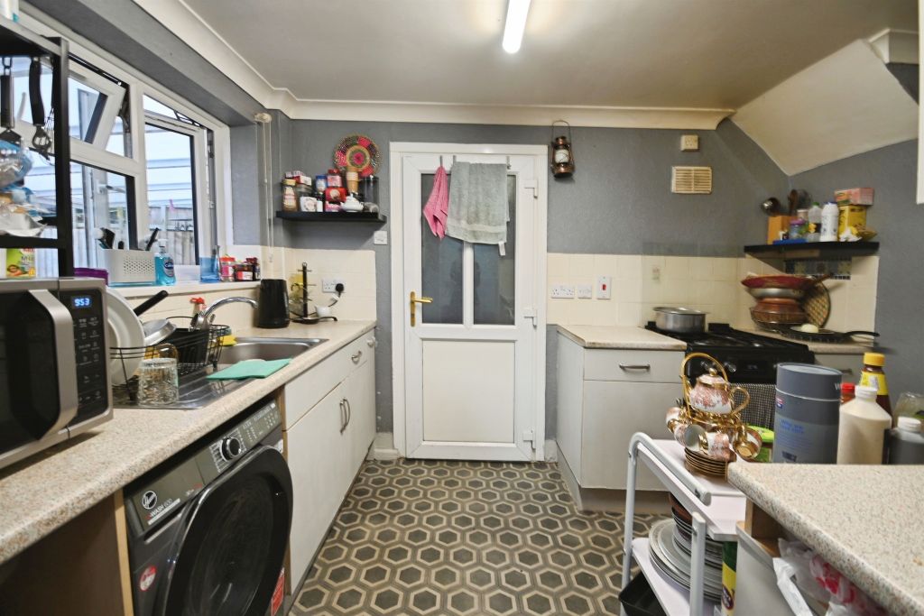 Property photo 3 of 13