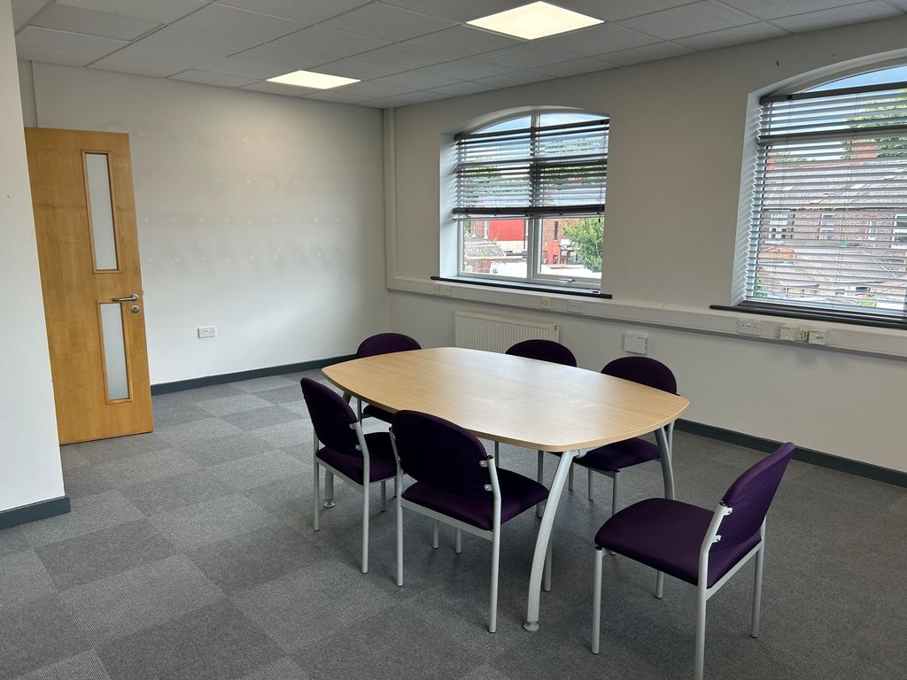 Property photo 2 of 6