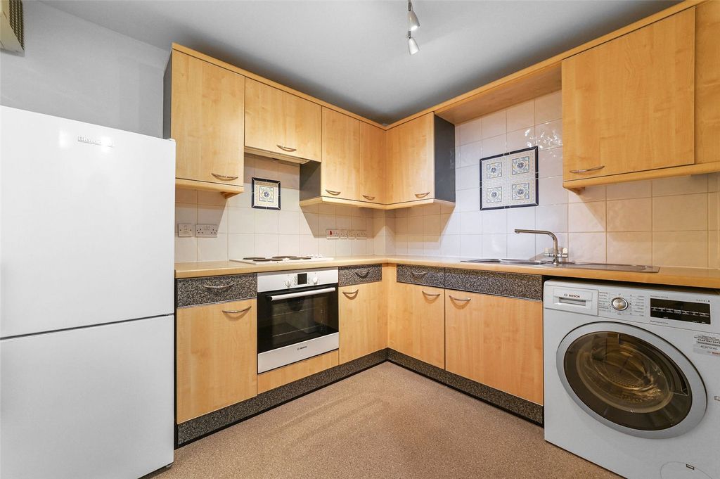 Property photo 3 of 12 Picture No. 03