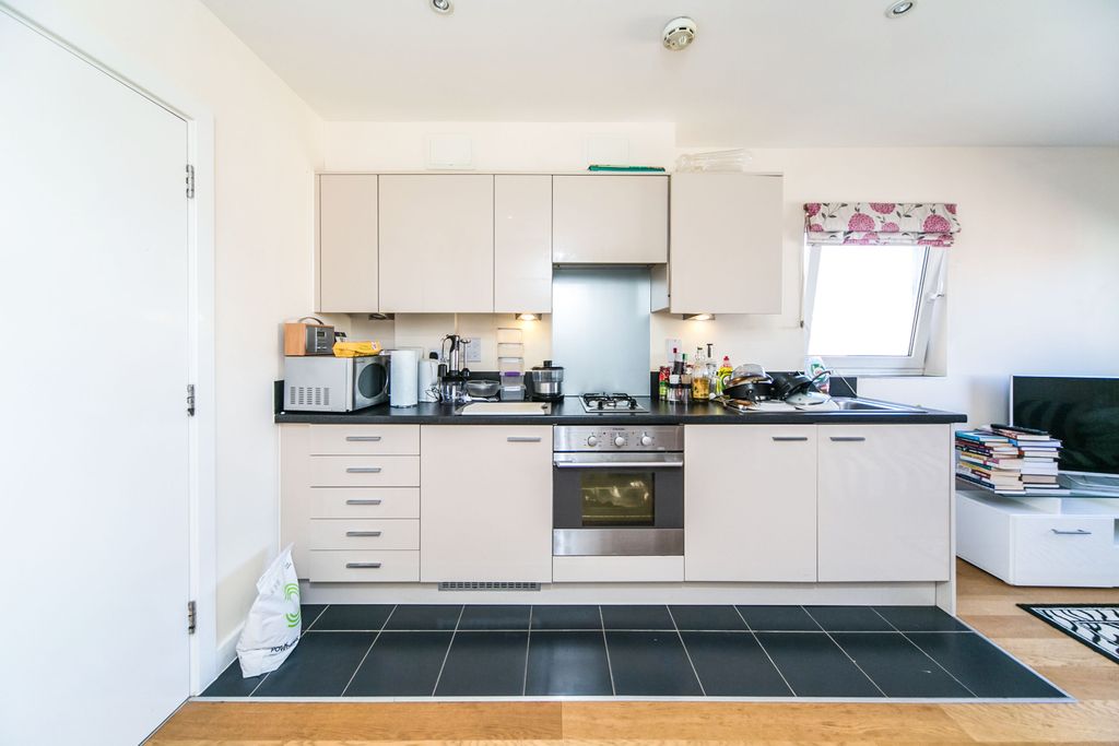 Property photo 2 of 10 2