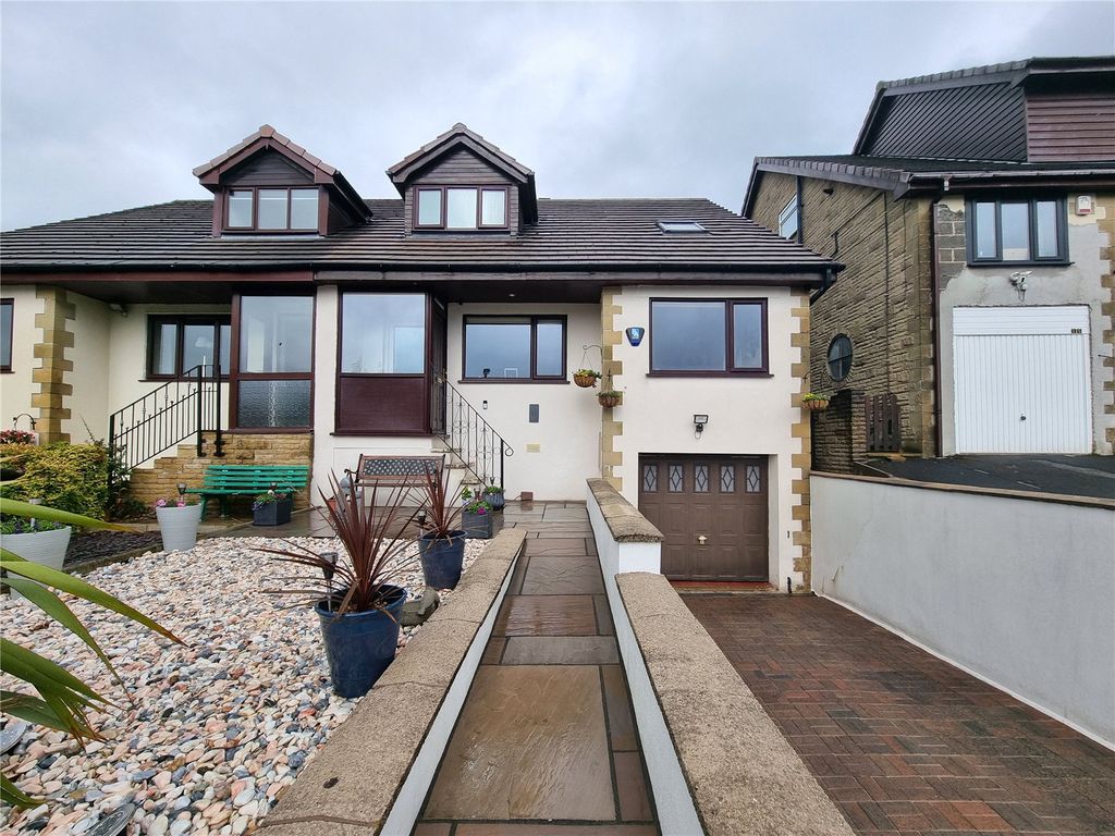 Property photo 1 of 23 Picture No. 12