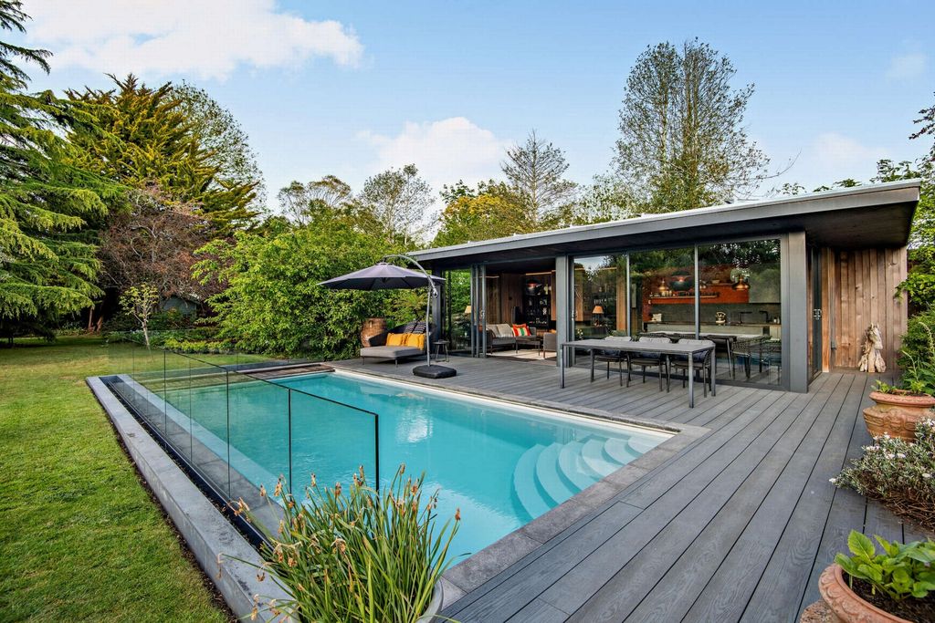 Property photo 2 of 46 Heated Pool