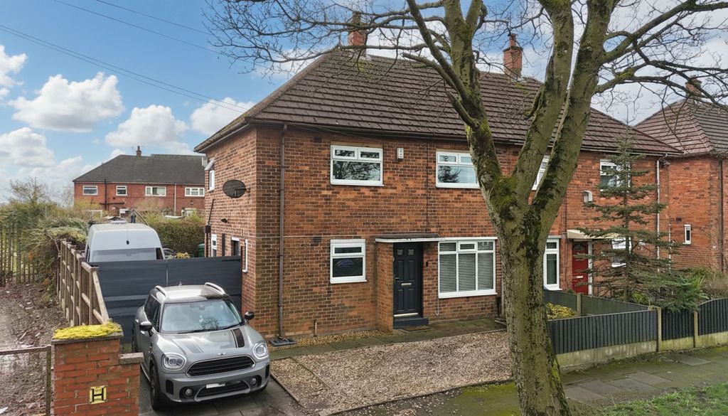 Property photo 1 of 28