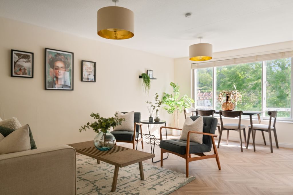 Property photo 1 of 13 Lounge/Dining Room