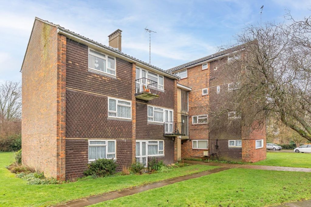 Property photo 3 of 11