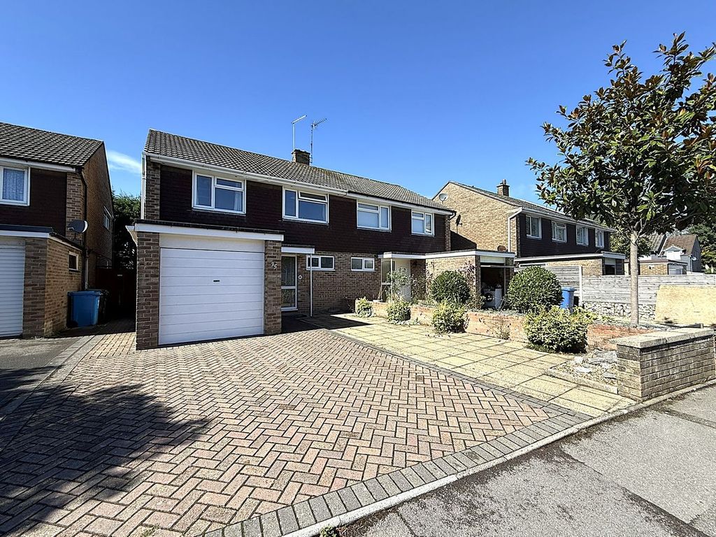 Property photo 1 of 28