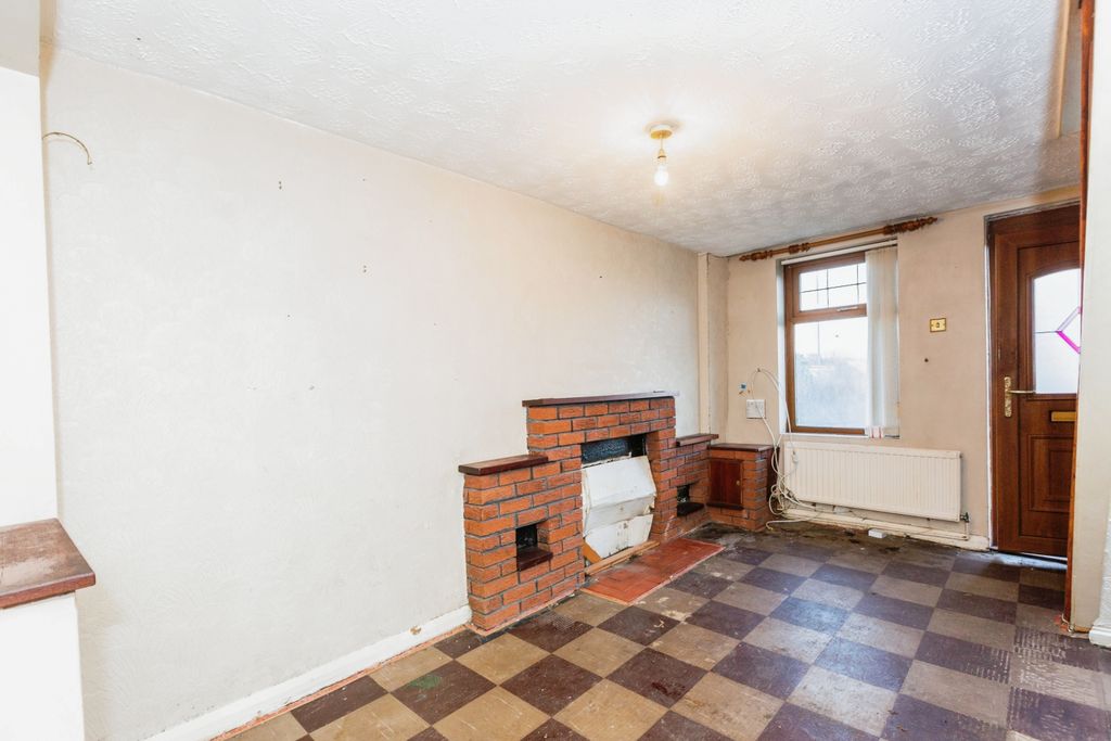 Property photo 2 of 17 Photography