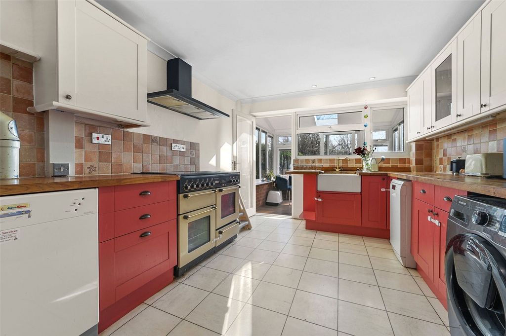 Property photo 2 of 17 Picture No. 05