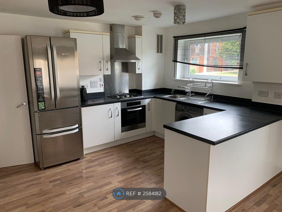 Property photo 2 of 5 Kitchen