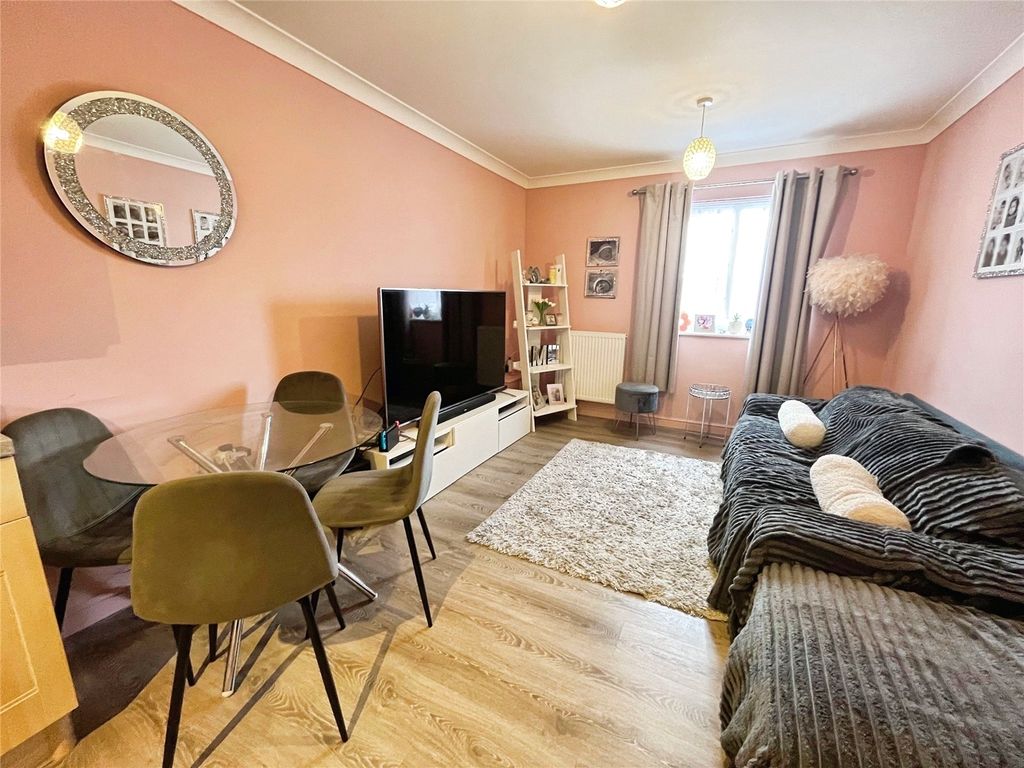 Property photo 2 of 10 Picture No. 02