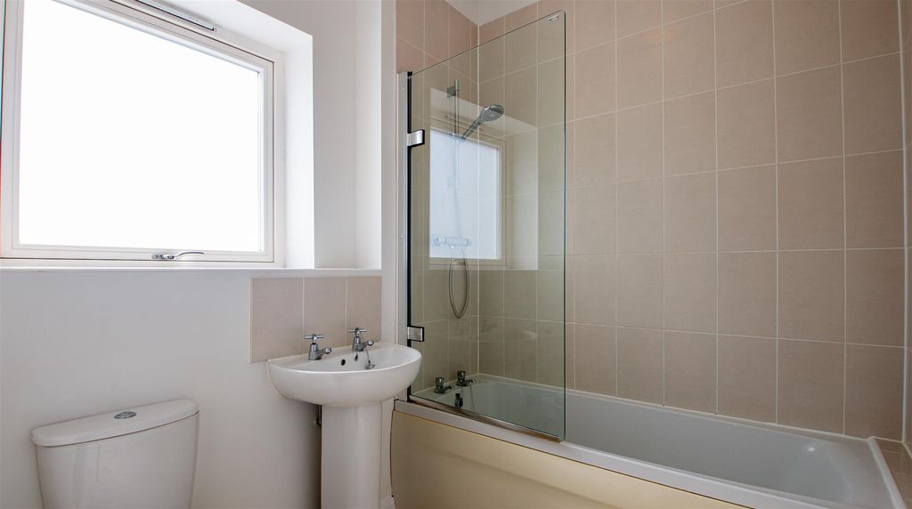 Property photo 3 of 11 55Carradine_4.Jpg